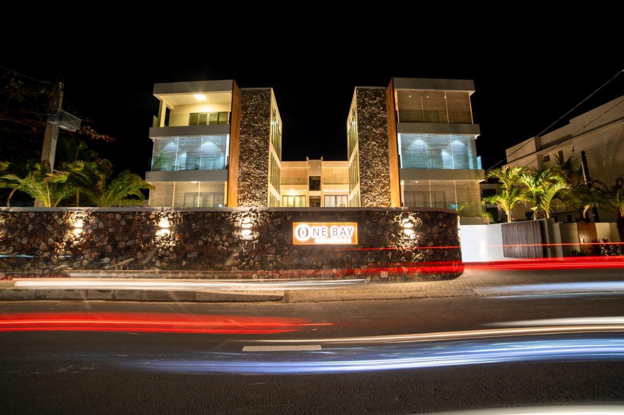 Penthouse 13 - One Bay Residence With Private Rooftop Terrace And Dip In Pool Pereybere Beach Exterior photo